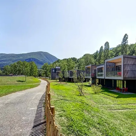 База отдыха Vacanceole - Le Village Des Oiseaux Motz