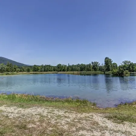 Ferienpark Vacanceole - Le Village Des Oiseaux Motz